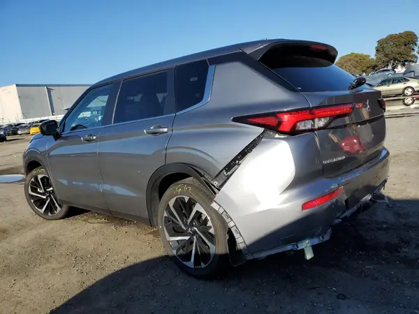 JA4J4VA81RZ036017 2024 MITSUBISHI OUTLANDER - Image 2