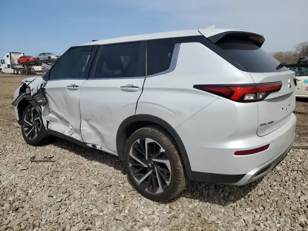 JA4J4VA81RZ040178 2024 MITSUBISHI OUTLANDER - Image 2
