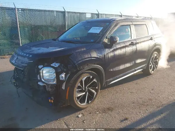 JA4J4VA81RZ058549 2024 MITSUBISHI OUTLANDER - Image 2