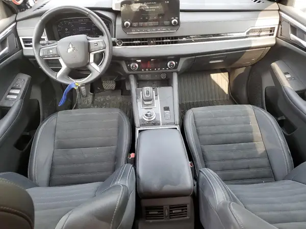 JA4J4VA81RZ063556 2024 MITSUBISHI OUTLANDER - Image 8
