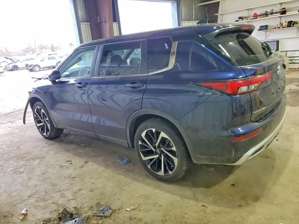 JA4J4VA81RZ073732 2024 MITSUBISHI OUTLANDER - Image 2
