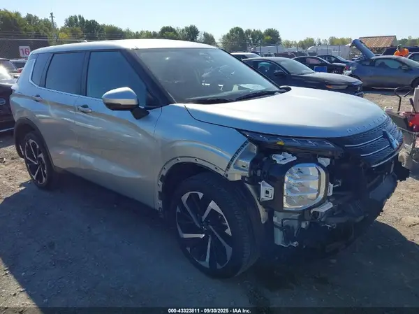 JA4J4VA81RZ082351 2024 MITSUBISHI OUTLANDER - Image 1