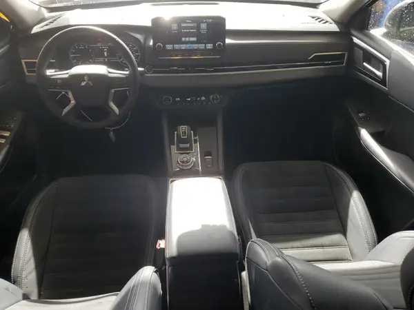 JA4J4VA81RZ082656 2024 MITSUBISHI OUTLANDER - Image 8