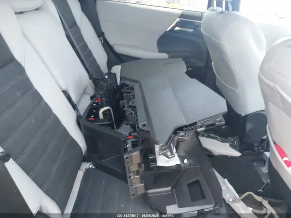 JA4J4VA81SZ028229 2025 MITSUBISHI OUTLANDER - Image 8
