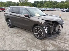 JA4J4VA82NZ044699 2022 MITSUBISHI OUTLANDER