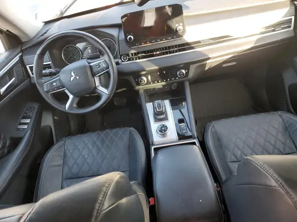 JA4J4VA82NZ060109 2022 MITSUBISHI OUTLANDER - Image 8