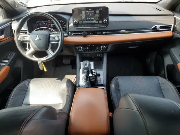 JA4J4VA82NZ074737 2022 MITSUBISHI OUTLANDER - Image 8