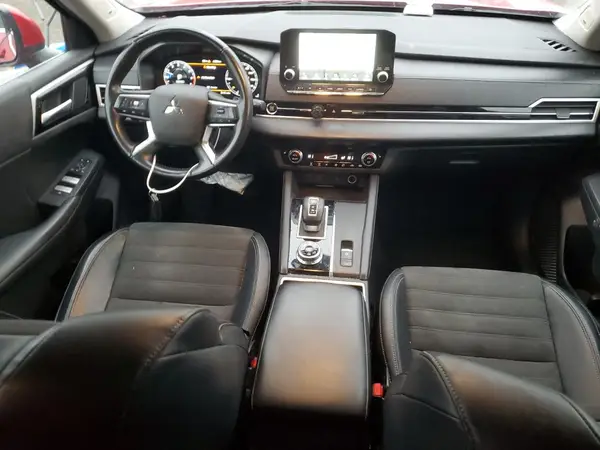 JA4J4VA82RZ009957 2024 MITSUBISHI OUTLANDER - Image 8