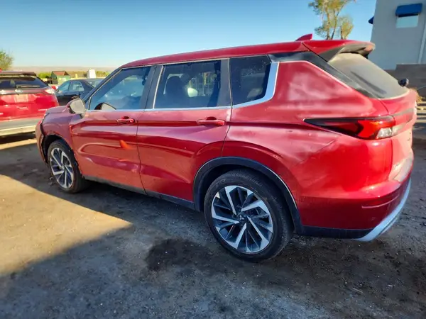 JA4J4VA82RZ012440 2024 MITSUBISHI OUTLANDER - Image 2