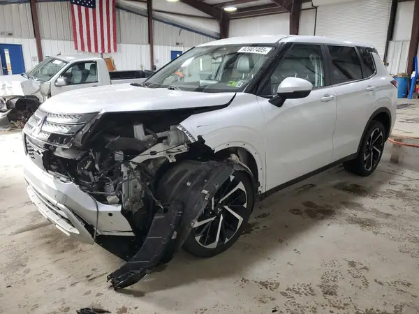 JA4J4VA82RZ023020 2024 MITSUBISHI OUTLANDER - Image 1