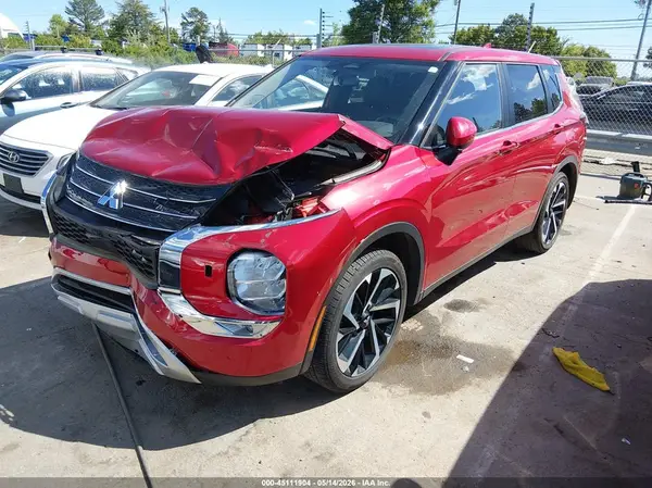 JA4J4VA82RZ024264 2024 MITSUBISHI OUTLANDER - Image 2
