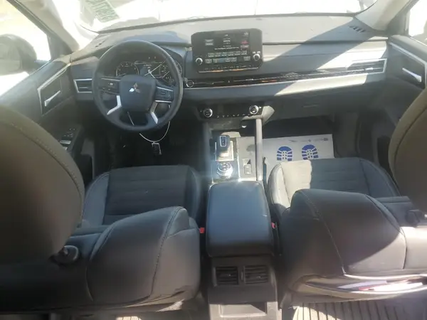 JA4J4VA82RZ030890 2024 MITSUBISHI OUTLANDER - Image 8