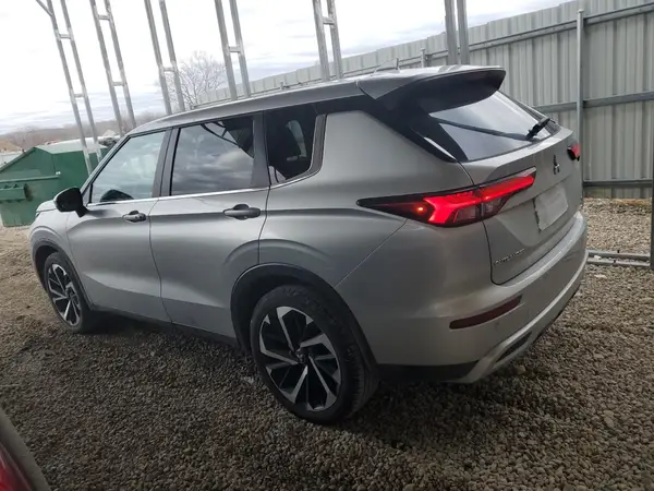 JA4J4VA82RZ038908 2024 MITSUBISHI OUTLANDER - Image 2
