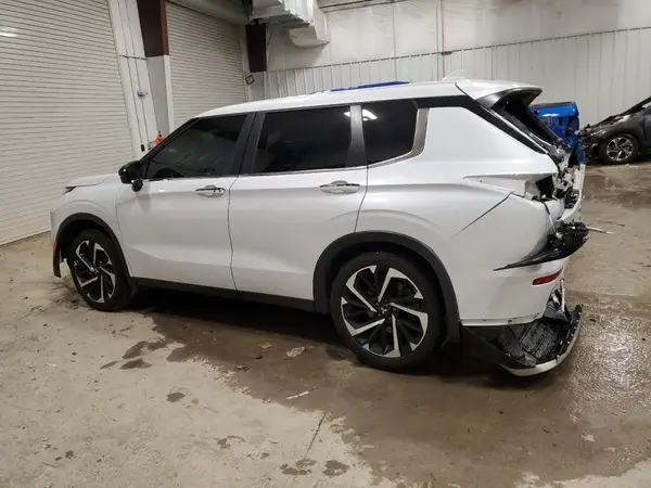 JA4J4VA82RZ040416 2024 MITSUBISHI OUTLANDER - Image 2