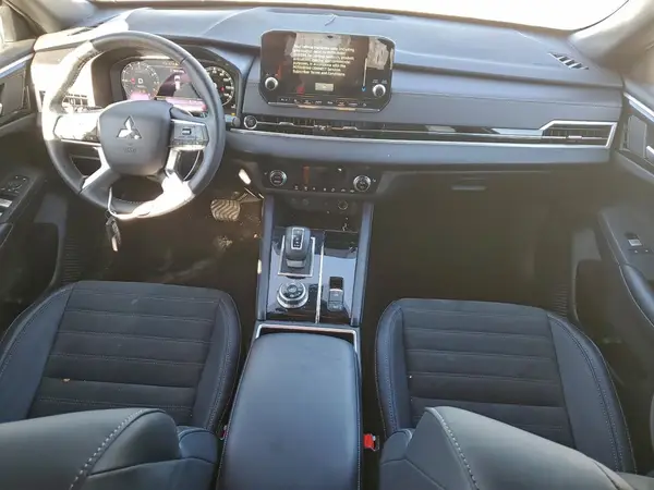 JA4J4VA82RZ067700 2024 MITSUBISHI OUTLANDER - Image 8