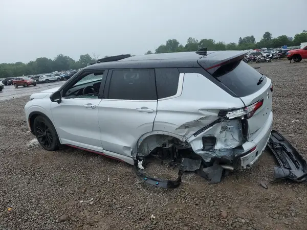 JA4J4VA82RZ068989 2024 MITSUBISHI OUTLANDER - Image 2