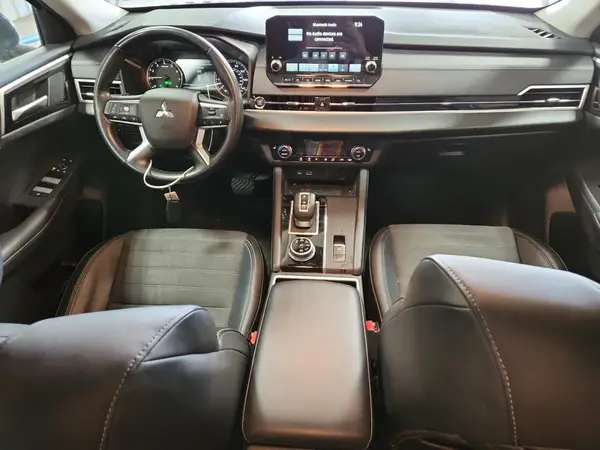 JA4J4VA82RZ081385 2024 MITSUBISHI OUTLANDER - Image 8