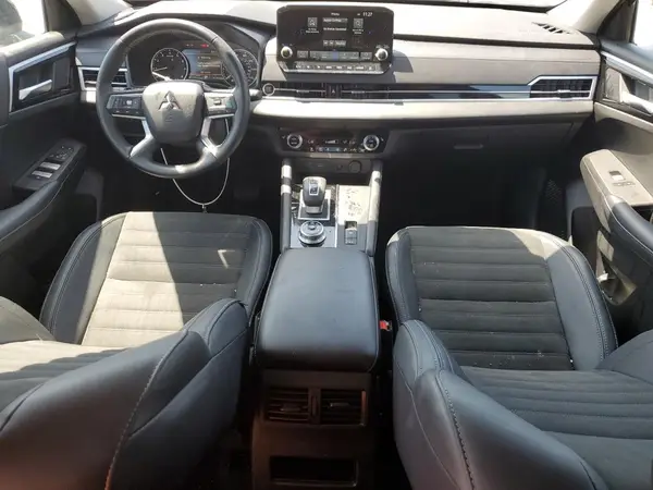 JA4J4VA82RZ083346 2024 MITSUBISHI OUTLANDER - Image 8