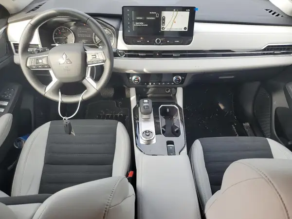 JA4J4VA82SZ026117 2025 MITSUBISHI OUTLANDER - Image 8