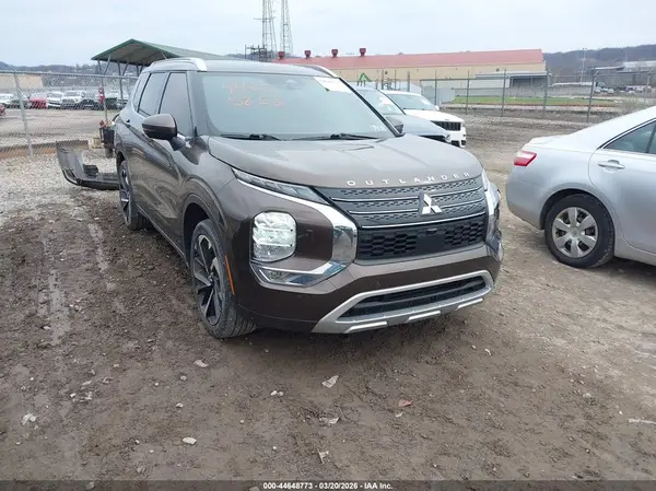 JA4J4VA83NZ084628 2022 MITSUBISHI OUTLANDER - Image 1