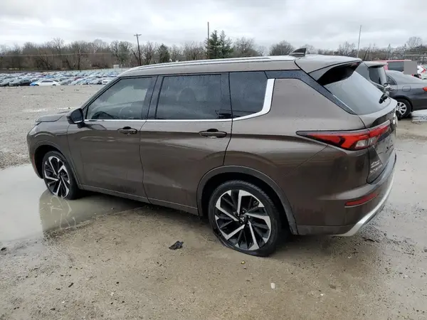 JA4J4VA83NZ085715 2022 MITSUBISHI OUTLANDER - Image 2