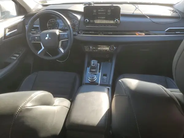 JA4J4VA83RZ023415 2024 MITSUBISHI OUTLANDER - Image 8