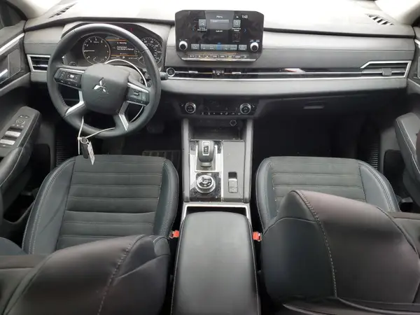 JA4J4VA83RZ045608 2024 MITSUBISHI OUTLANDER - Image 8