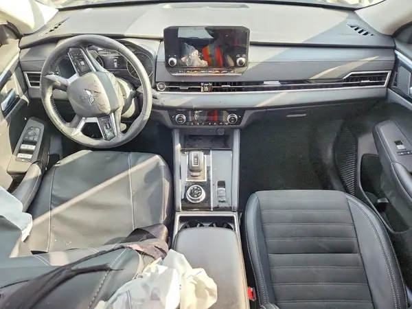 JA4J4VA83RZ053482 2024 MITSUBISHI OUTLANDER - Image 8