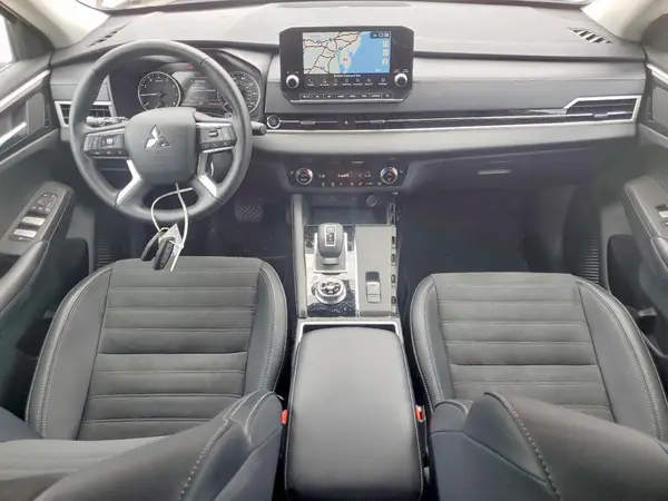 JA4J4VA83RZ054180 2024 MITSUBISHI OUTLANDER - Image 8