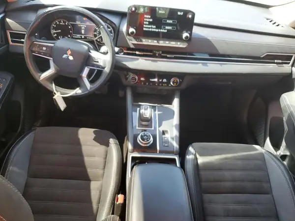 JA4J4VA83RZ059413 2024 MITSUBISHI OUTLANDER - Image 8