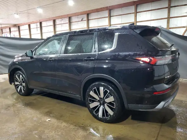 JA4J4VA83SZ032752 2025 MITSUBISHI OUTLANDER - Image 2