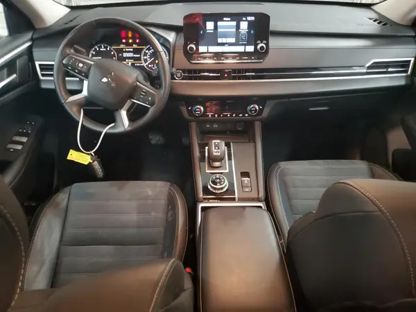 JA4J4VA84RZ011077 2024 MITSUBISHI OUTLANDER - Image 8