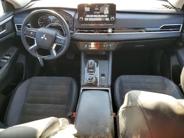 JA4J4VA84RZ014237 2024 MITSUBISHI OUTLANDER - Image 8