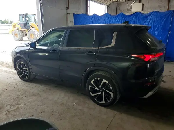 JA4J4VA84RZ017588 2024 MITSUBISHI OUTLANDER - Image 2