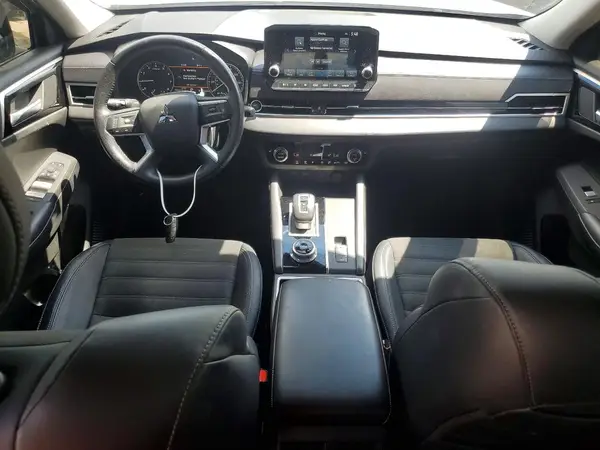 JA4J4VA84RZ024461 2024 MITSUBISHI OUTLANDER - Image 8