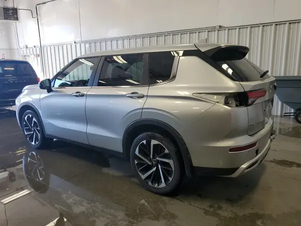 JA4J4VA84RZ028168 2024 MITSUBISHI OUTLANDER - Image 2