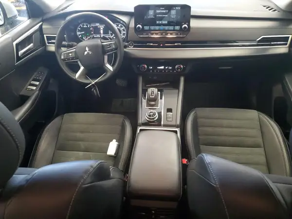 JA4J4VA84RZ028168 2024 MITSUBISHI OUTLANDER - Image 8