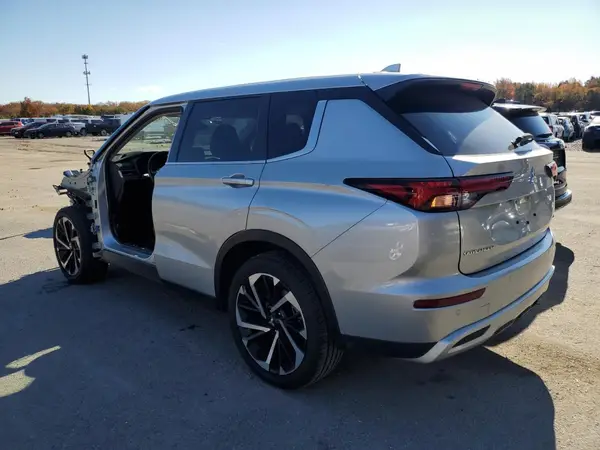 JA4J4VA84RZ049361 2024 MITSUBISHI OUTLANDER - Image 2