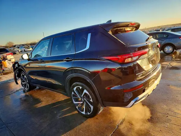 JA4J4VA84RZ054723 2024 MITSUBISHI OUTLANDER - Image 2