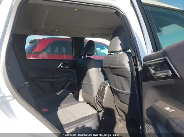 JA4J4VA84RZ634537 2024 MITSUBISHI OUTLANDER - Image 8