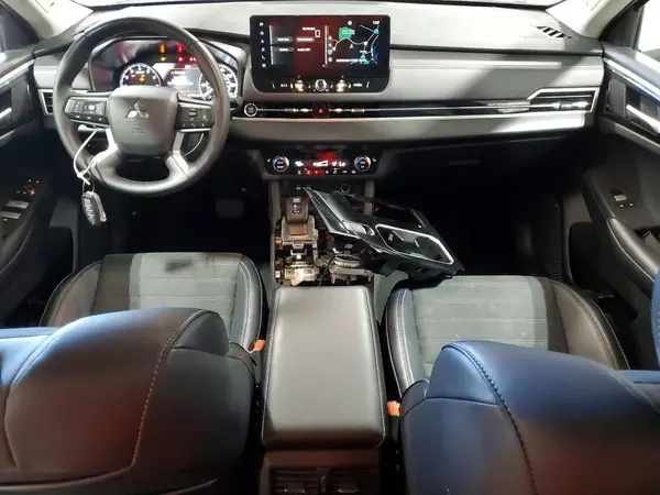 JA4J4VA84SZ015183 2025 MITSUBISHI OUTLANDER - Image 8