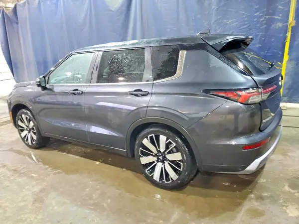 JA4J4VA84SZ015944 2025 MITSUBISHI OUTLANDER - Image 2