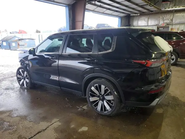 JA4J4VA84SZ046305 2025 MITSUBISHI OUTLANDER - Image 2