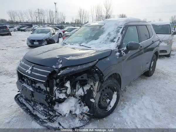 JA4J4VA84SZ624628 2025 MITSUBISHI OUTLANDER - Image 2