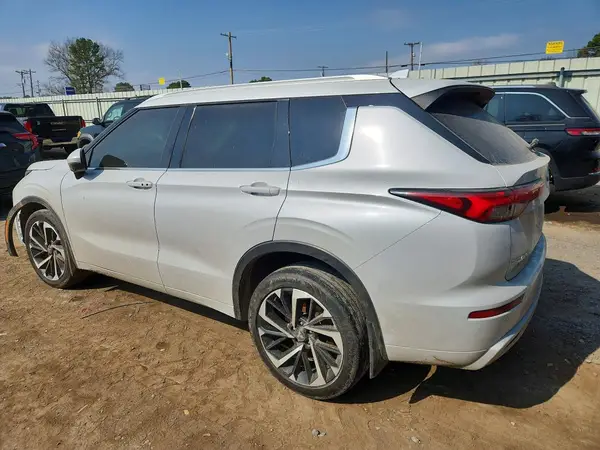 JA4J4VA85NZ008876 2022 MITSUBISHI OUTLANDER - Image 2