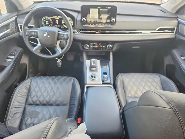 JA4J4VA85NZ604912 2022 MITSUBISHI OUTLANDER - Image 8