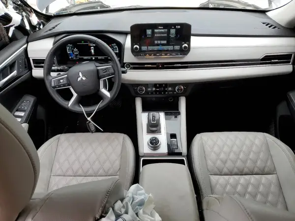 JA4J4VA85PZ033604 2023 MITSUBISHI OUTLANDER - Image 8