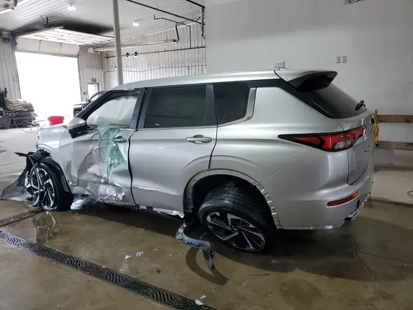 JA4J4VA85RZ016806 2024 MITSUBISHI OUTLANDER - Image 2