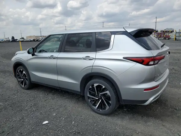 JA4J4VA85RZ038837 2024 MITSUBISHI OUTLANDER - Image 2