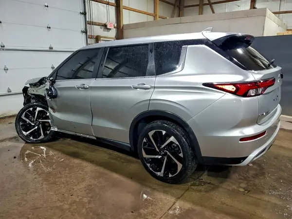 JA4J4VA85RZ038983 2024 MITSUBISHI OUTLANDER - Image 2